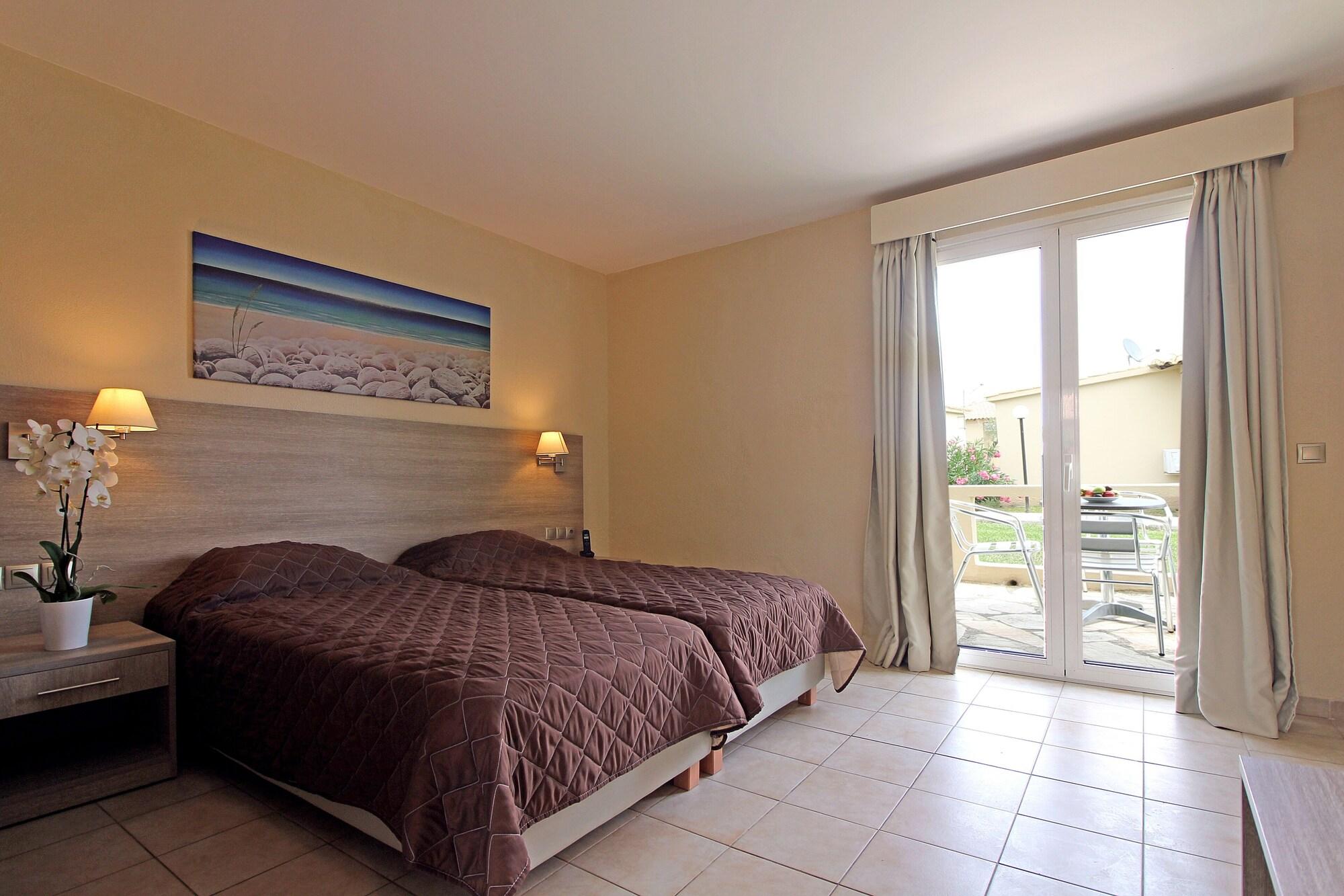 Messonghi 4* Moraḯtika