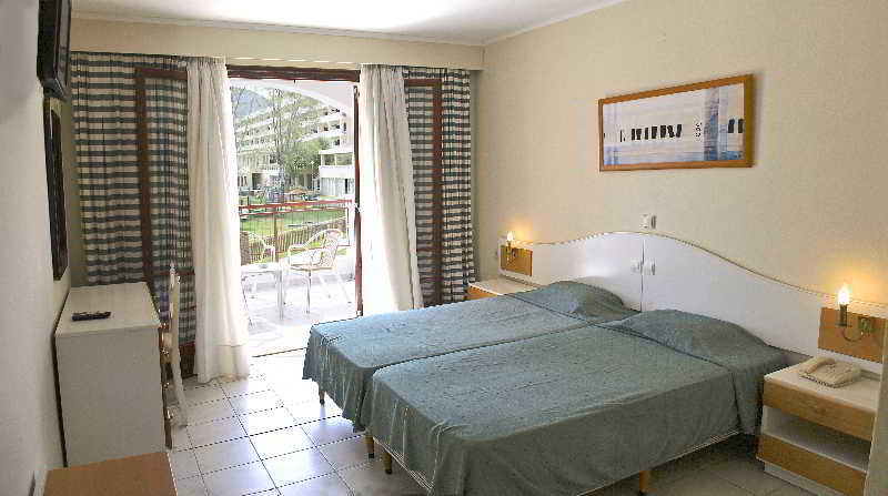 Messonghi 4* Moraḯtika